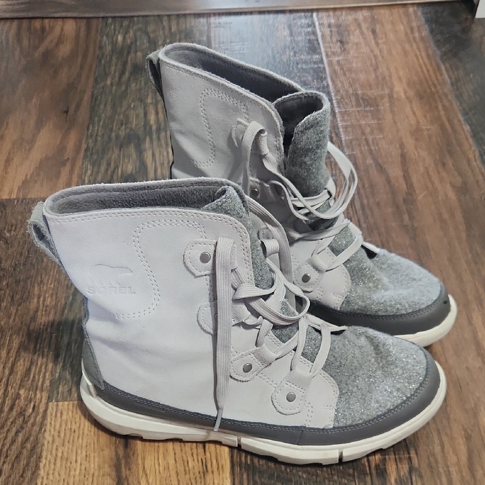 Sorel Explorer Women's Boots - Picture 2 of 4